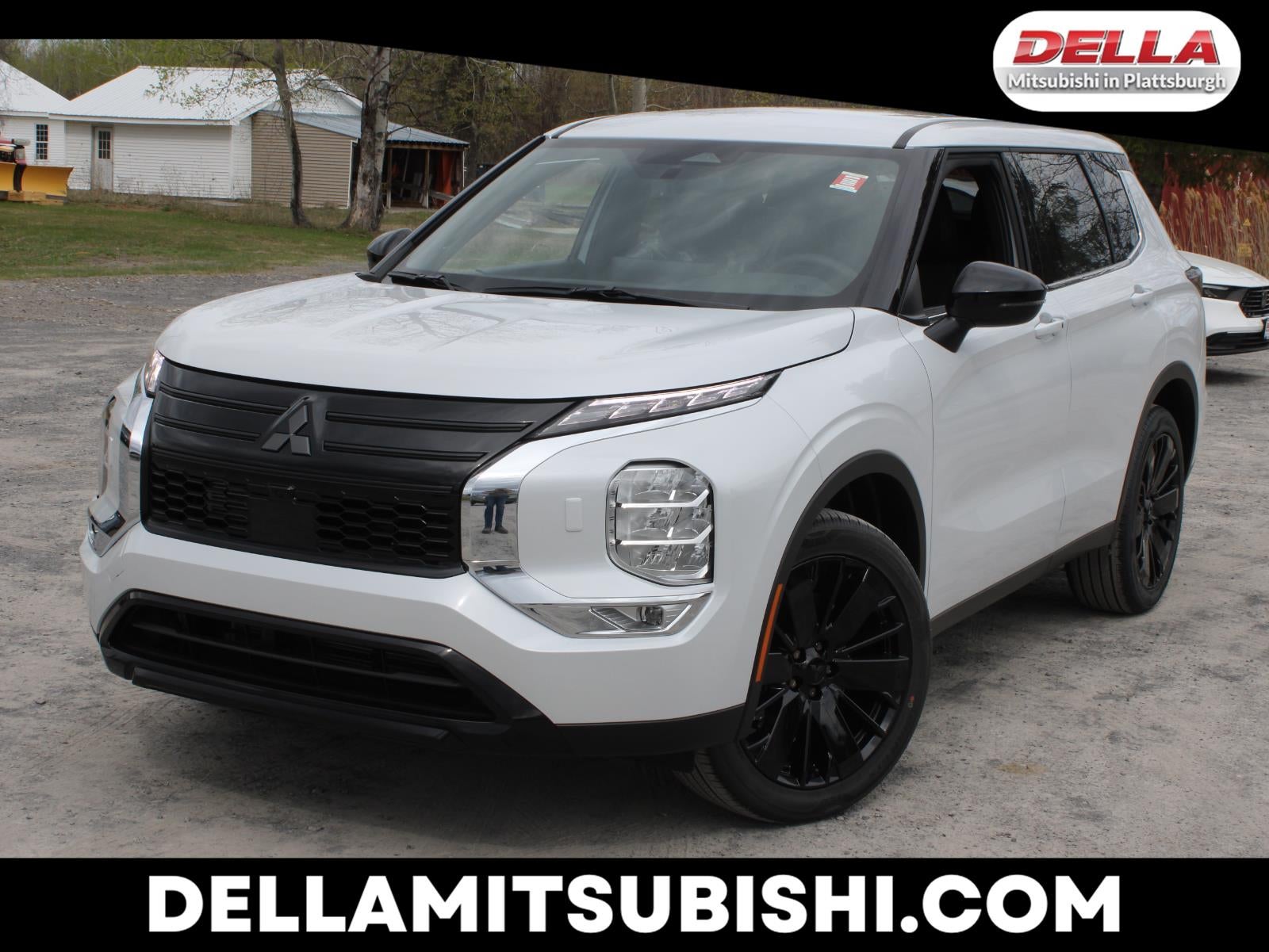 2026 Mitsubishi Outlander LE