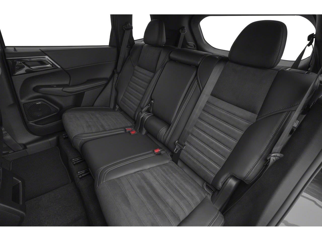 2026 Mitsubishi Outlander LE