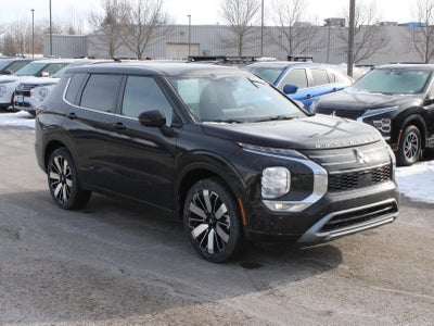 2026 Mitsubishi Outlander SE