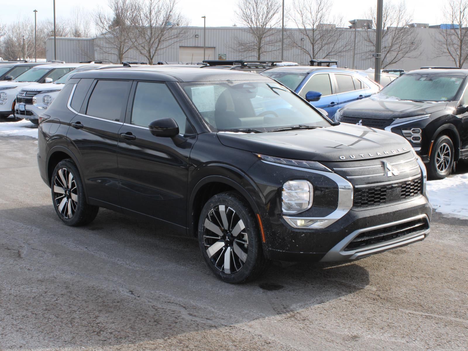 2026 Mitsubishi Outlander SE