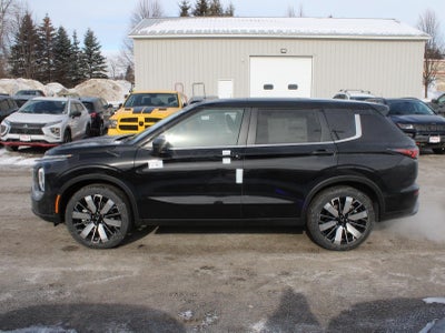 2026 Mitsubishi Outlander SE