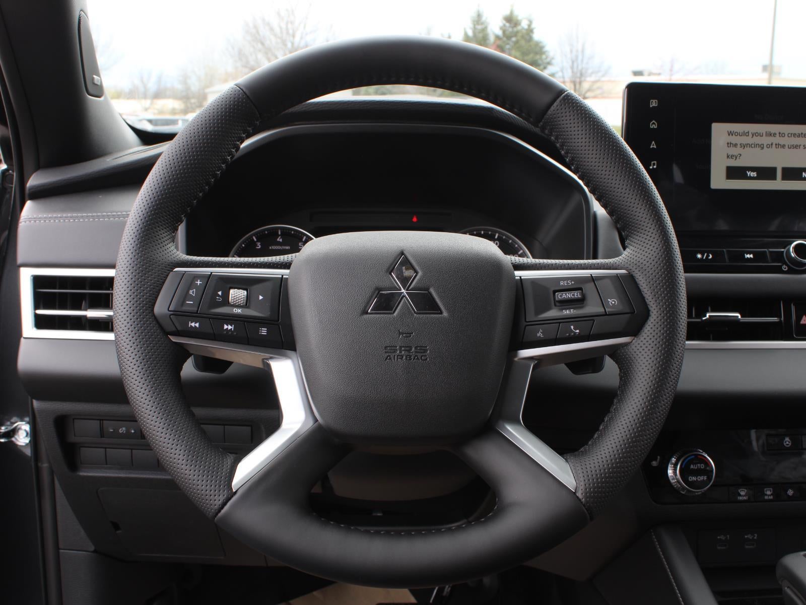2026 Mitsubishi Outlander LE