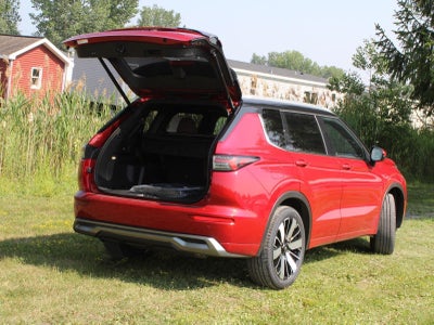 2025 Mitsubishi Outlander SEL