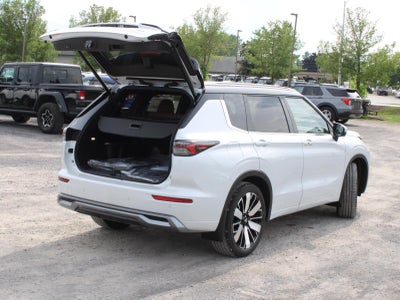 2025 Mitsubishi Outlander SEL