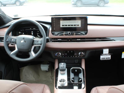 2025 Mitsubishi Outlander SEL
