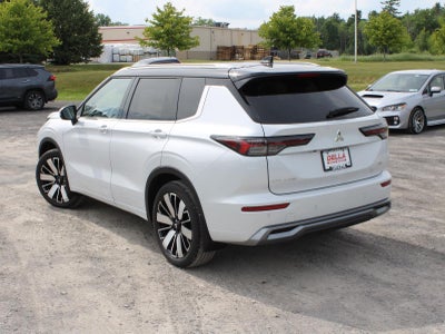2025 Mitsubishi Outlander SEL
