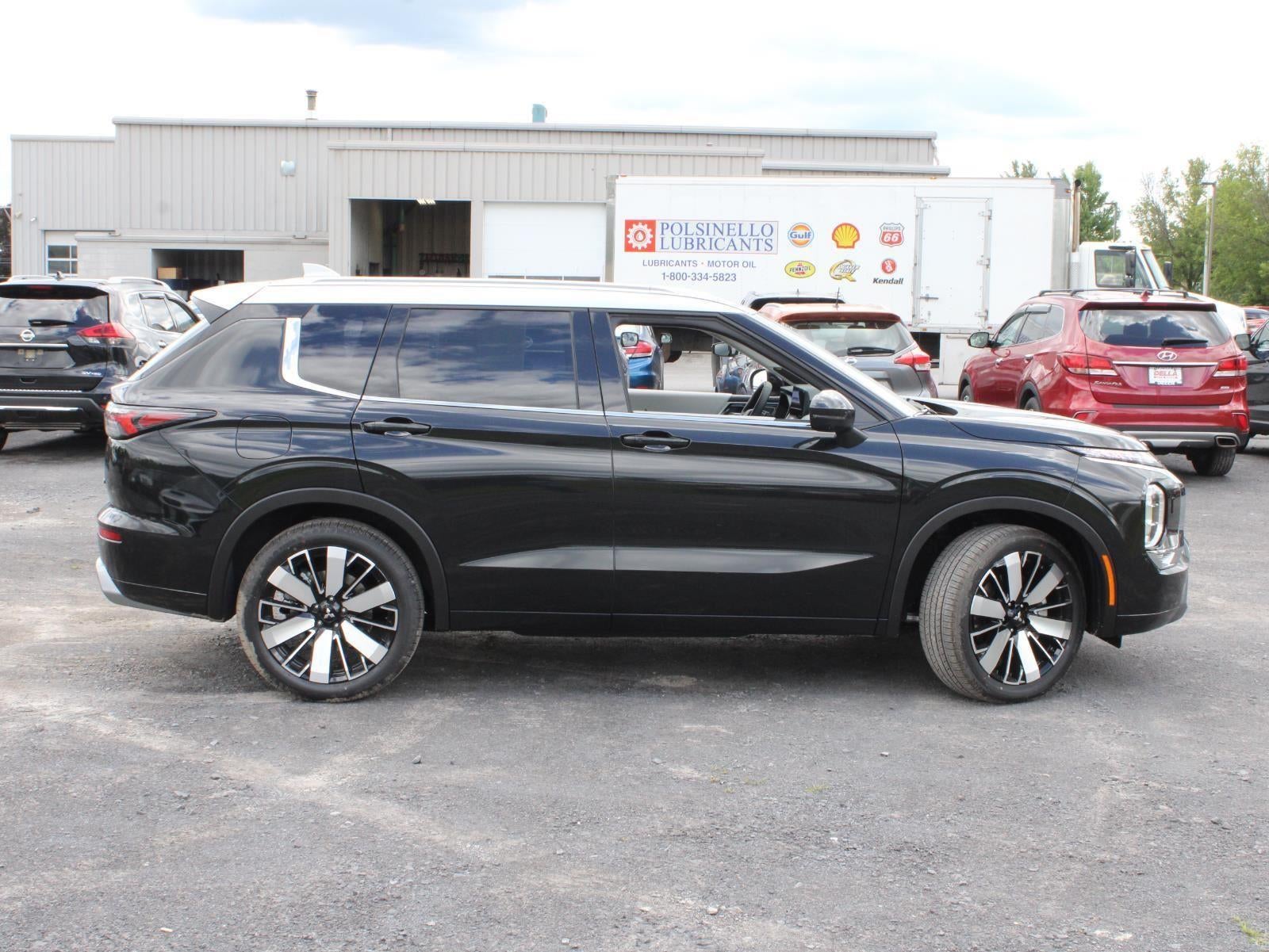 2025 Mitsubishi Outlander Platinum Edition