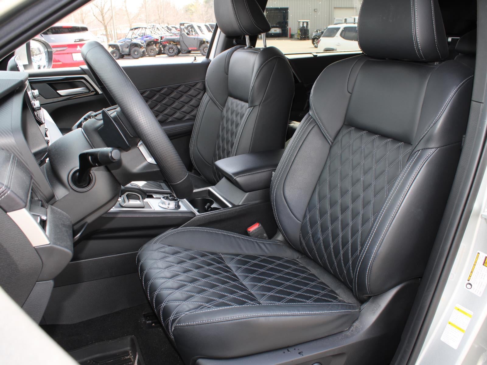 2024 Mitsubishi Outlander SEL