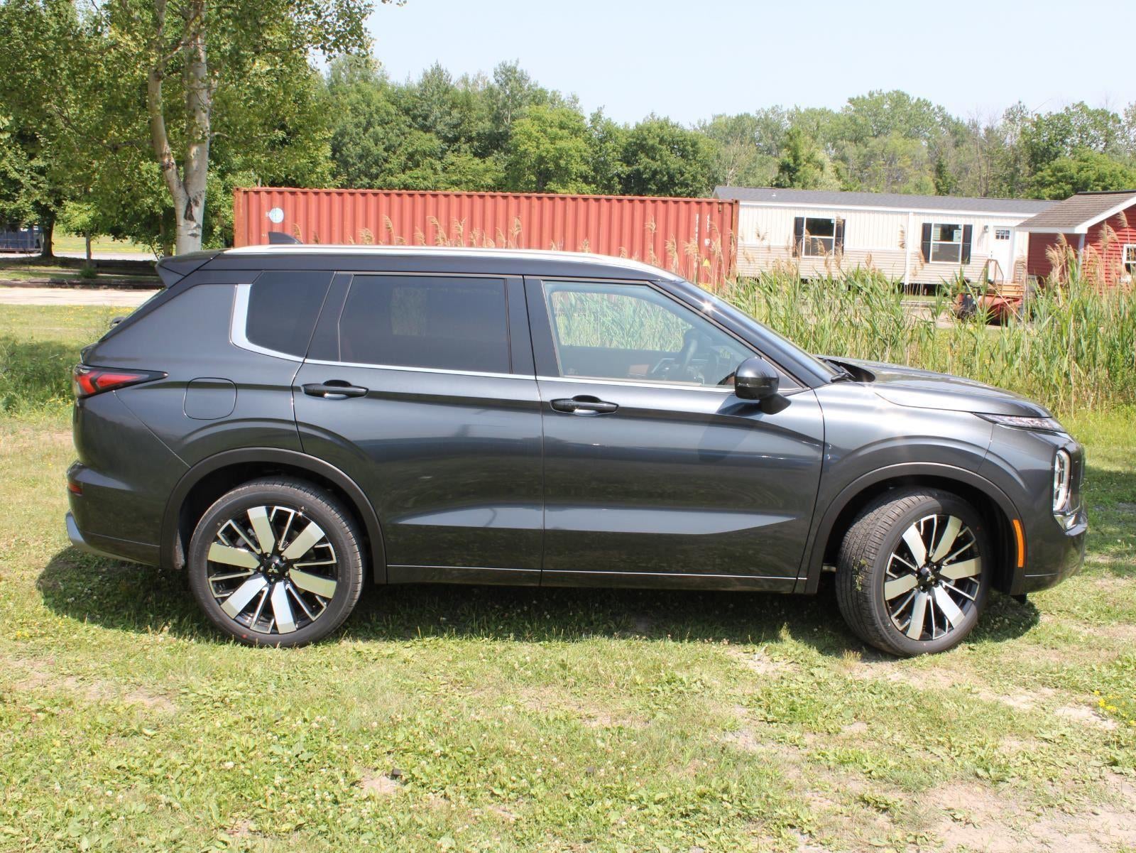 2025 Mitsubishi Outlander SEL