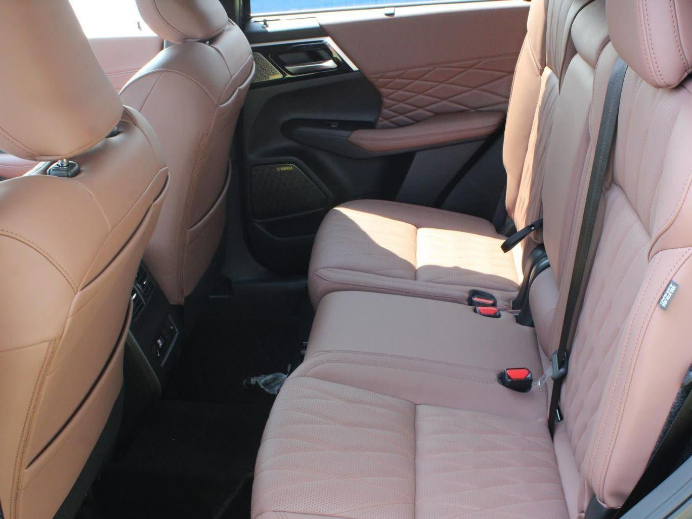 2025 Mitsubishi Outlander SEL