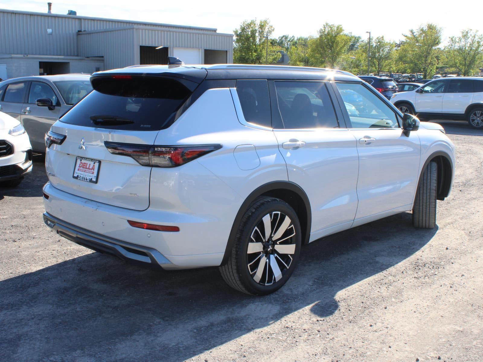 2025 Mitsubishi Outlander SEL