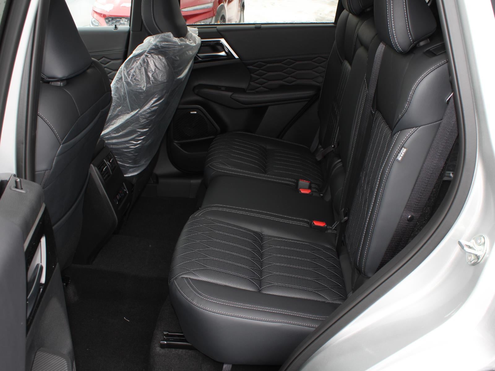 2026 Mitsubishi Outlander SEL