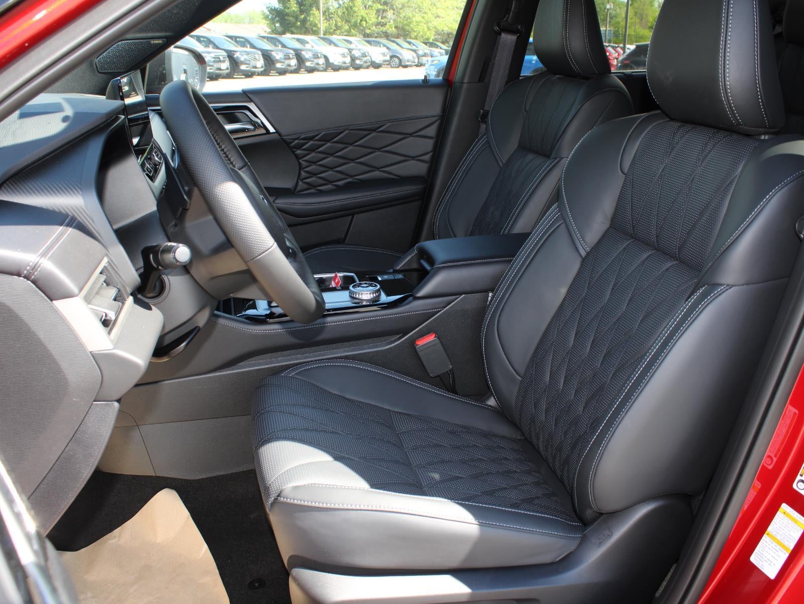 2026 Mitsubishi Outlander Black Edition