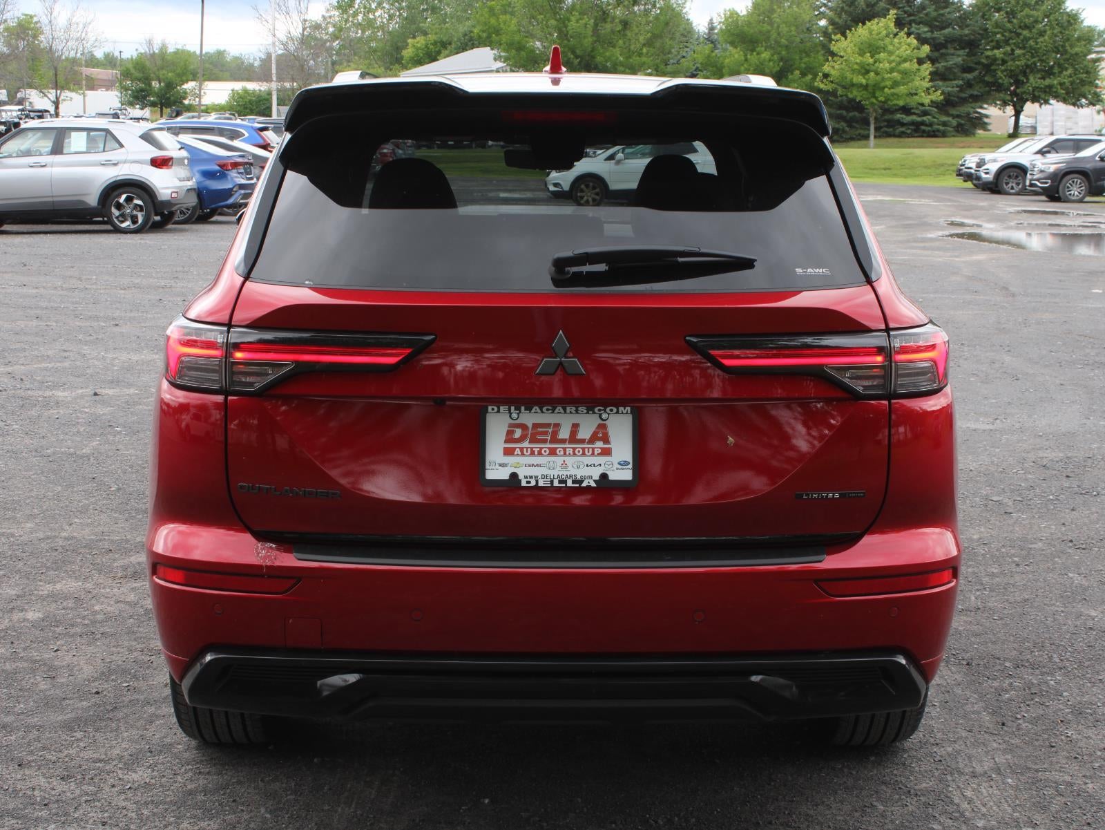 2026 Mitsubishi Outlander Black Edition