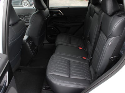 2026 Mitsubishi Outlander Plug-In Hybrid SEL