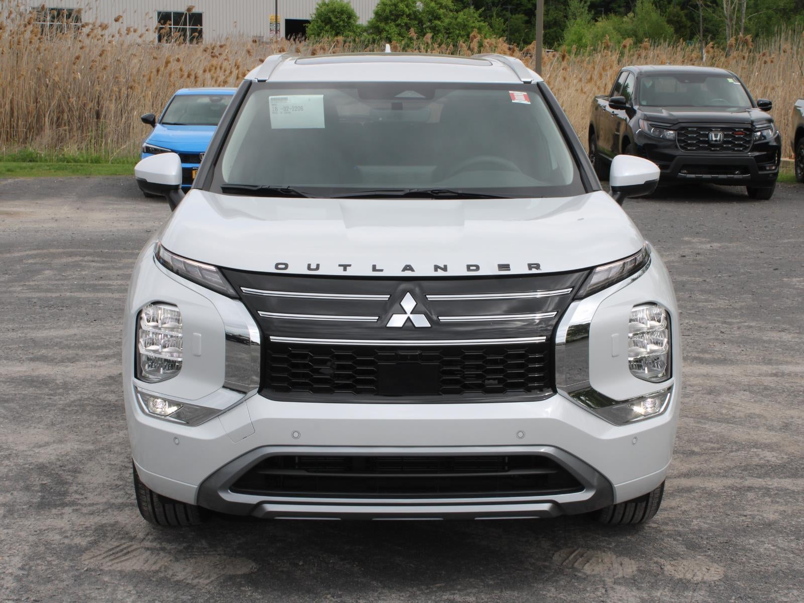 2026 Mitsubishi Outlander Plug-In Hybrid SEL