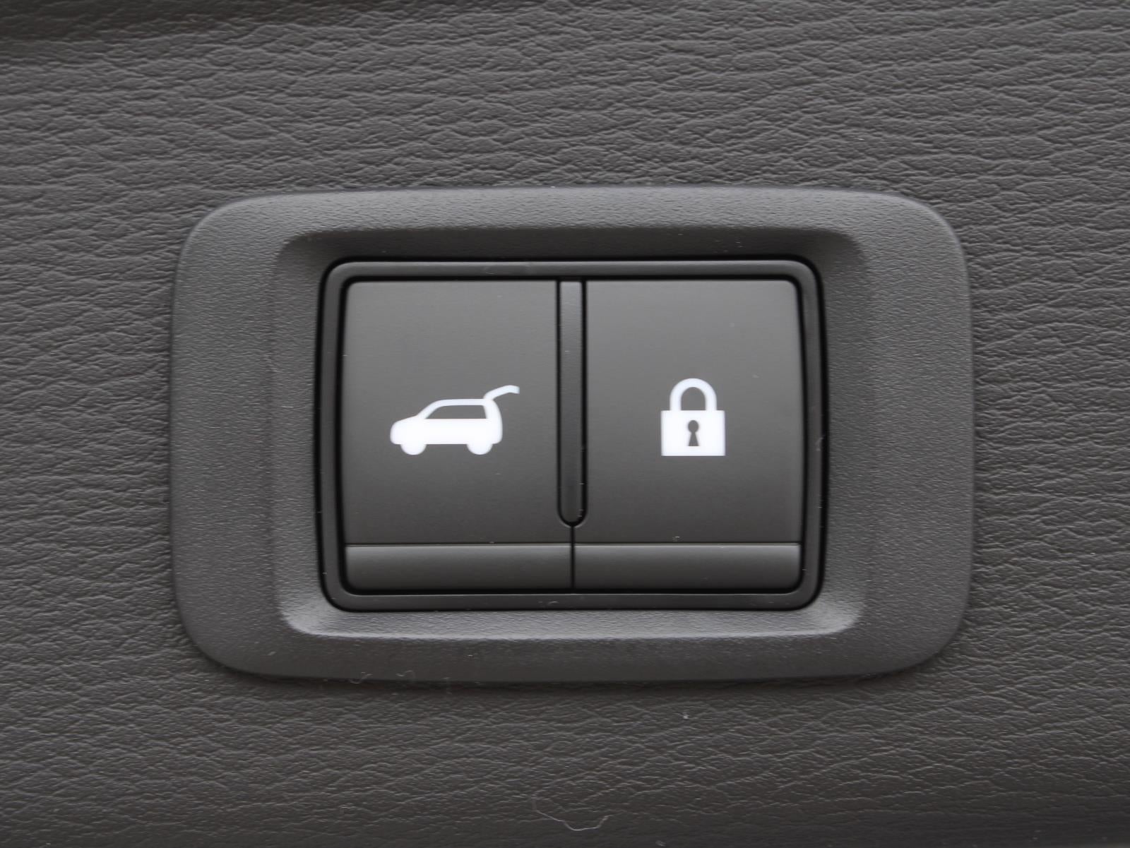2026 Mitsubishi Outlander Plug-In Hybrid SEL