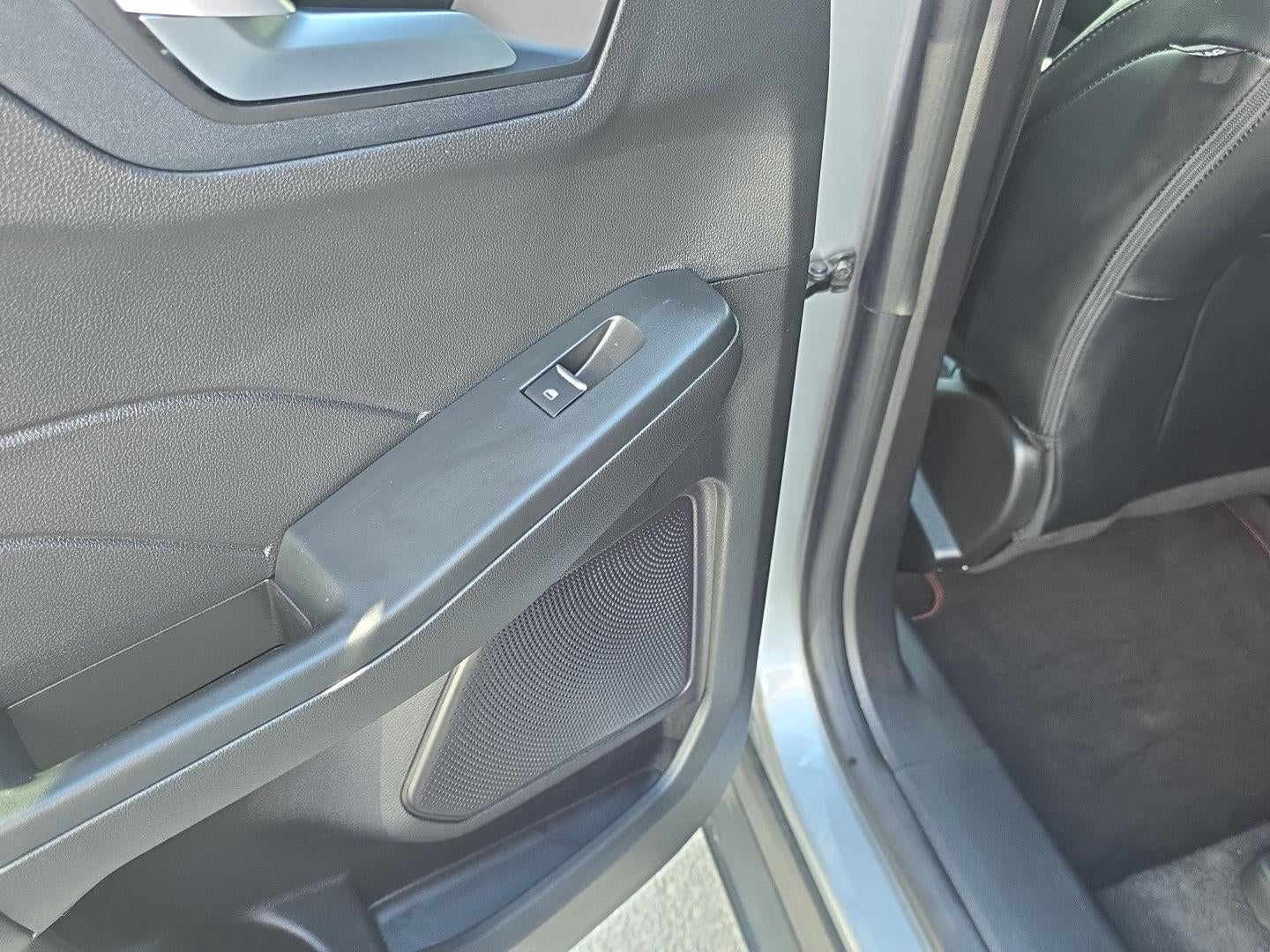 2023 Ford Escape ST-Line Select