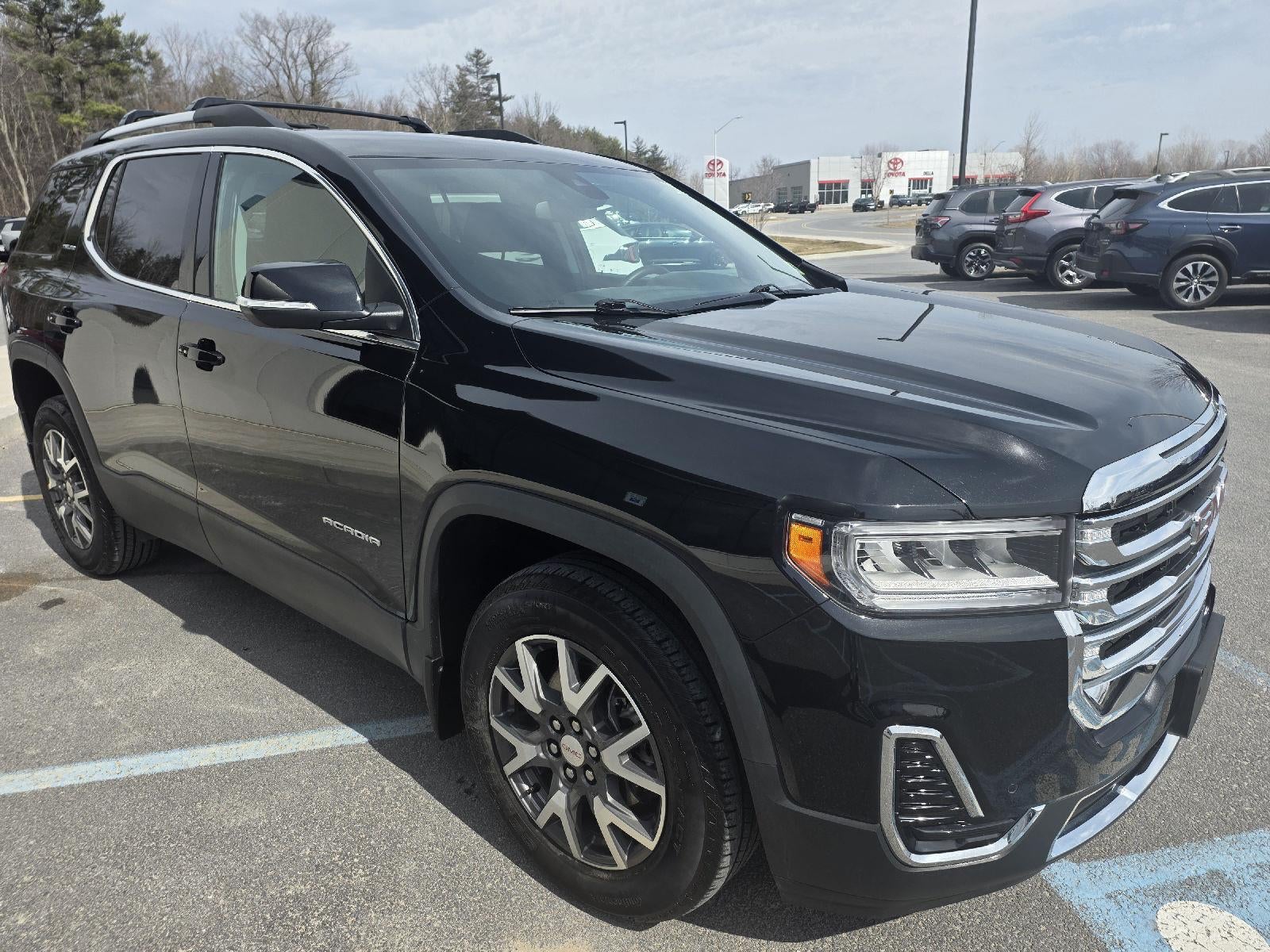 2023 GMC Acadia SLE