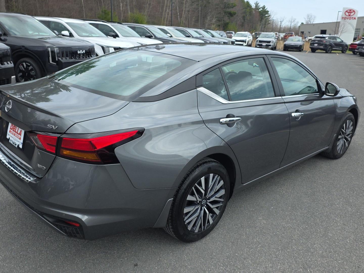 2023 Nissan Altima 2.5 SV