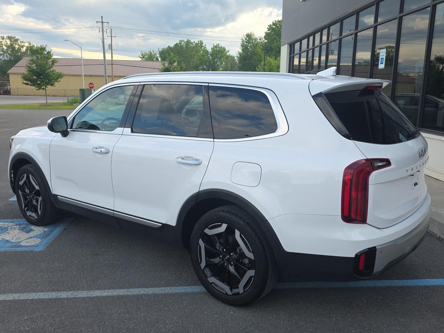 2024 Kia Telluride S