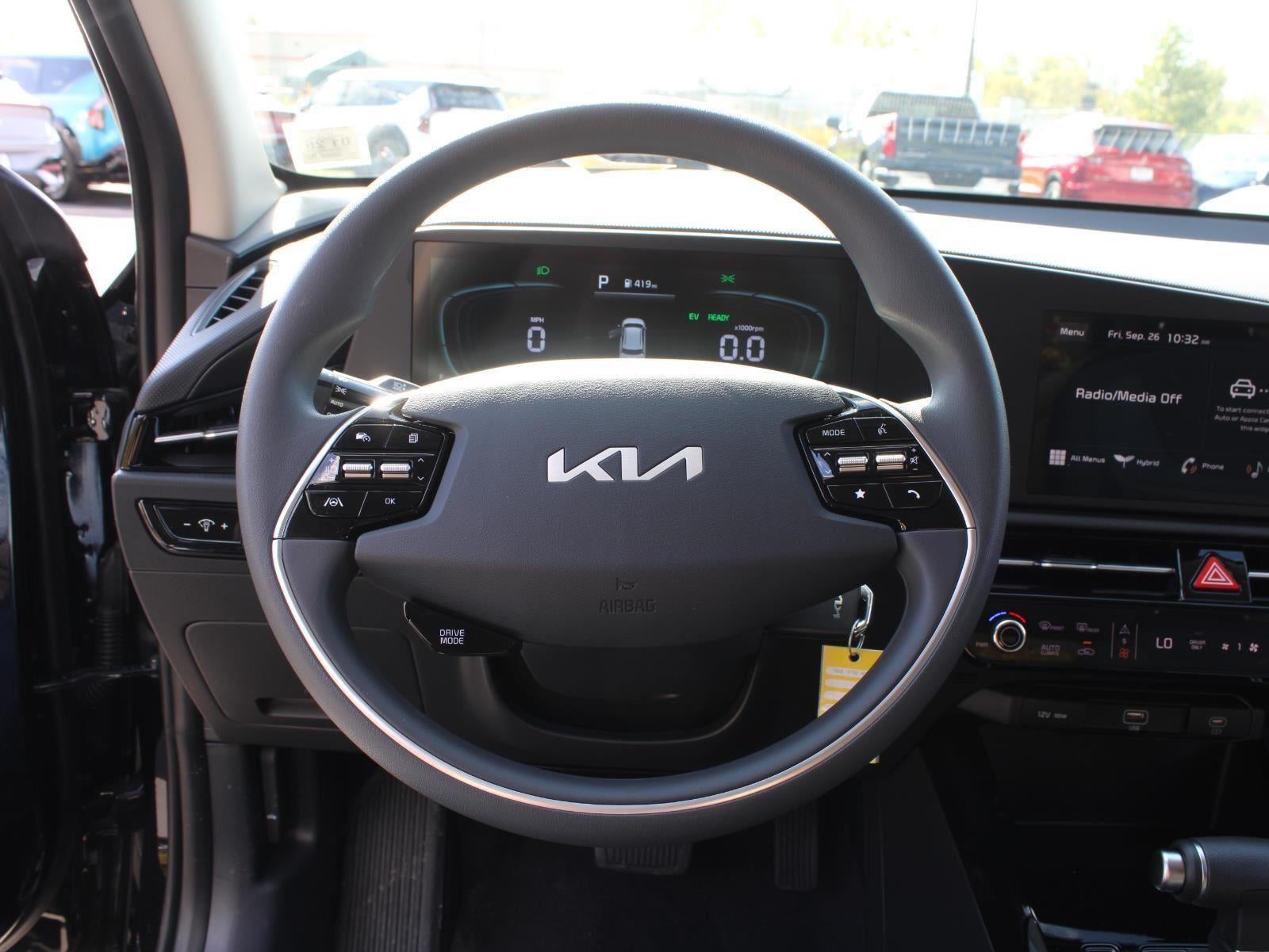 2025 Kia Niro LX