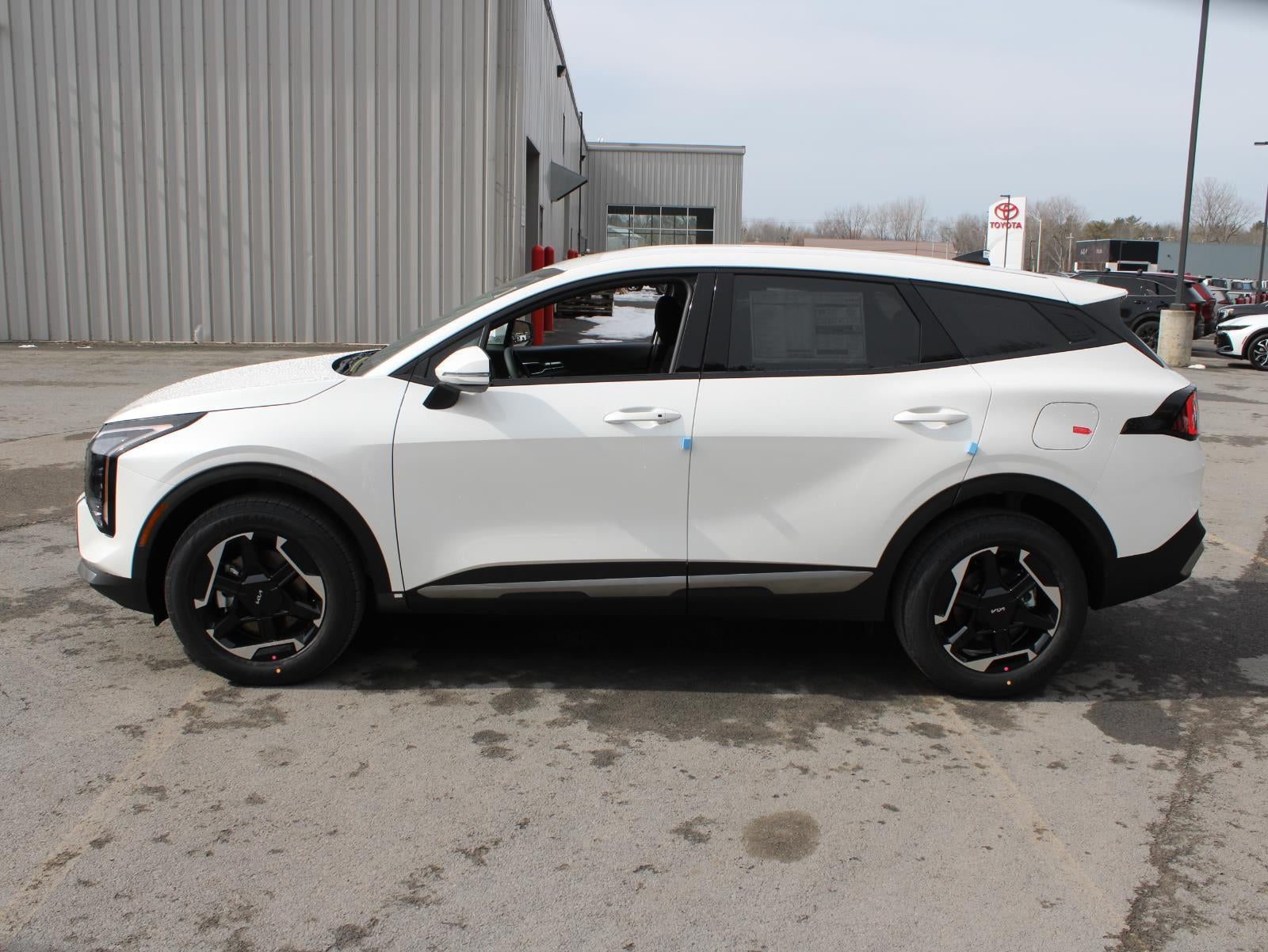 2026 Kia Sportage Hybrid S