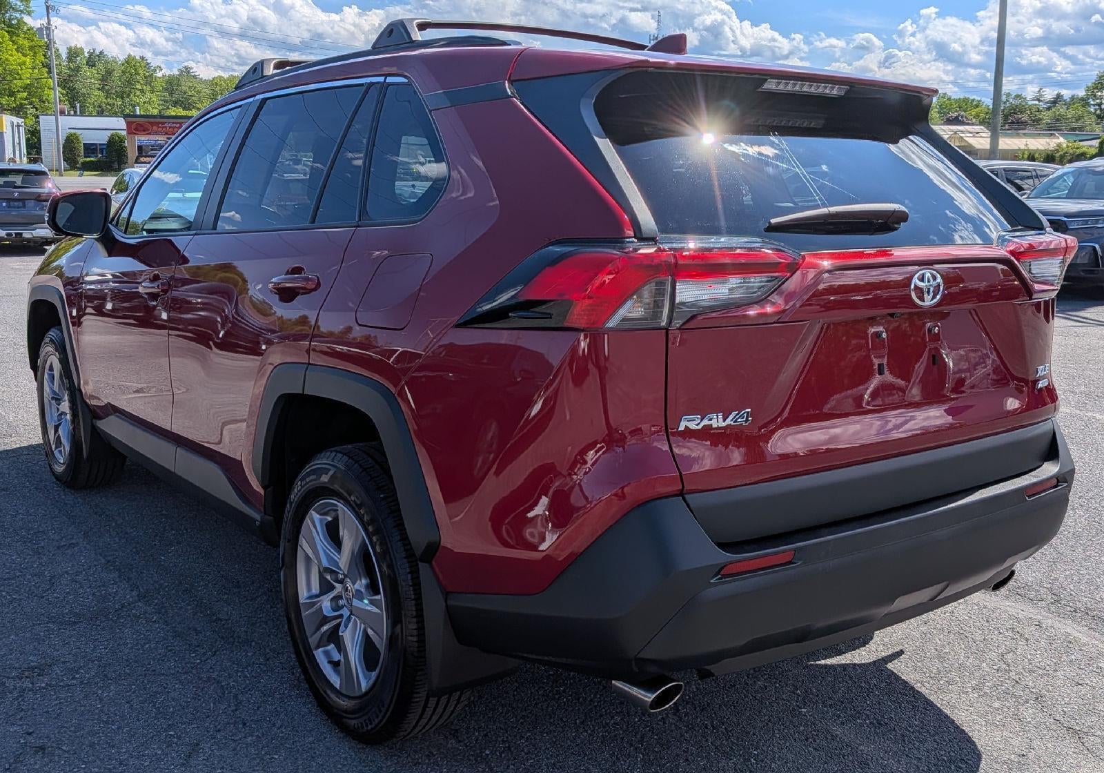 2022 Toyota RAV4 XLE