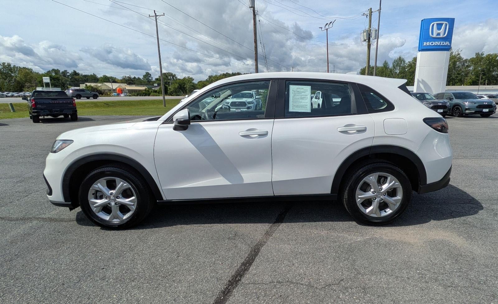 2025 Honda HR-V LX