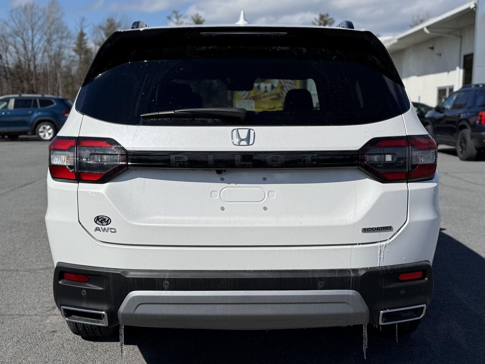 2025 Honda Pilot Touring