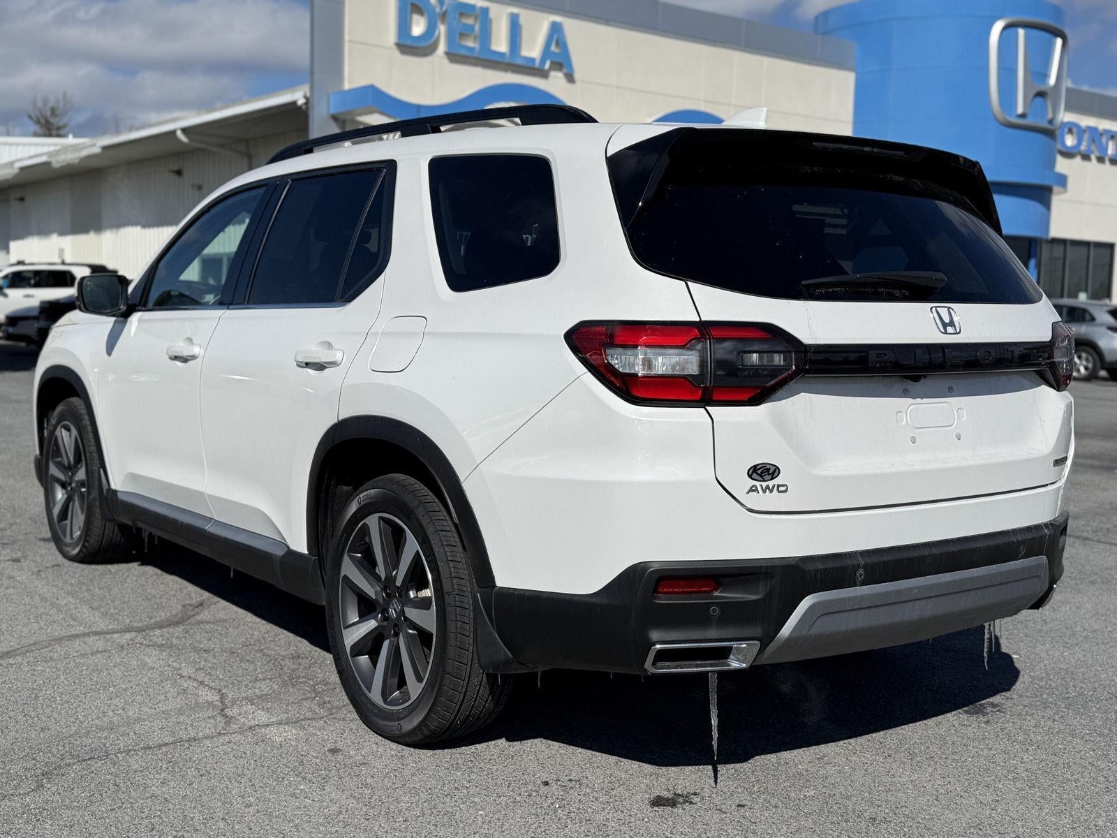 2025 Honda Pilot Touring