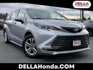 2022 Toyota Sienna Platinum