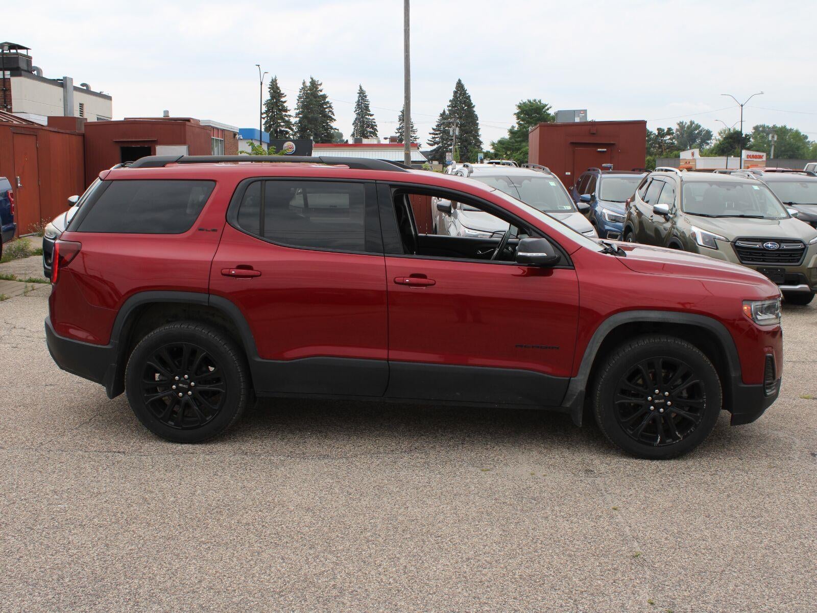2023 GMC Acadia SLE