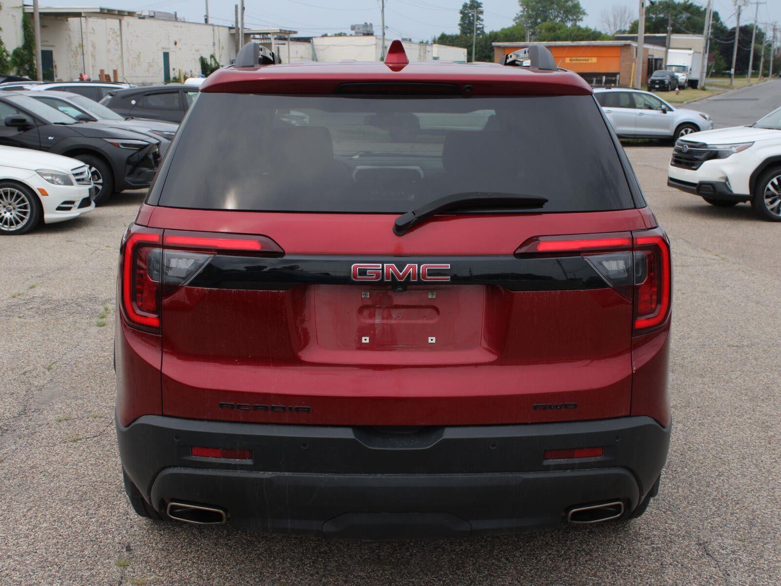2023 GMC Acadia SLE