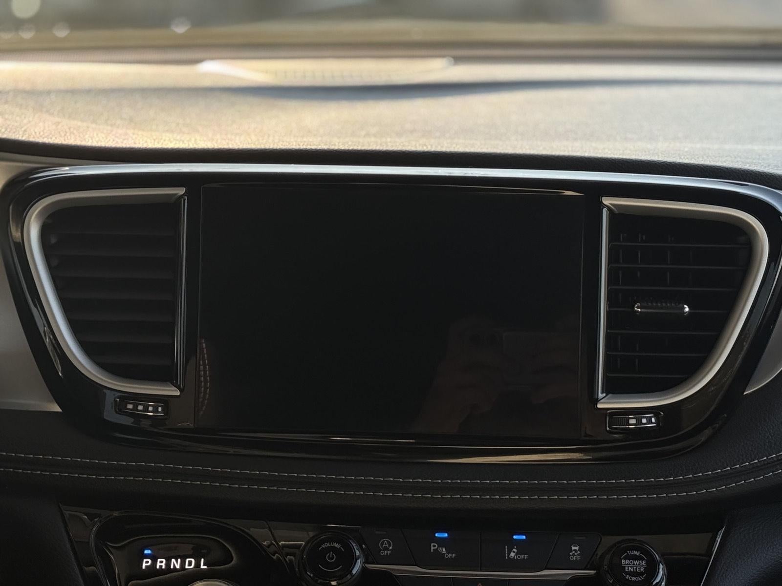 2023 Chrysler Pacifica Touring