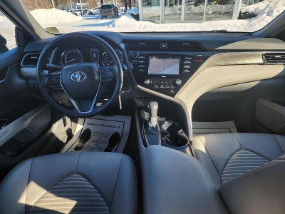 2020 Toyota Camry SE