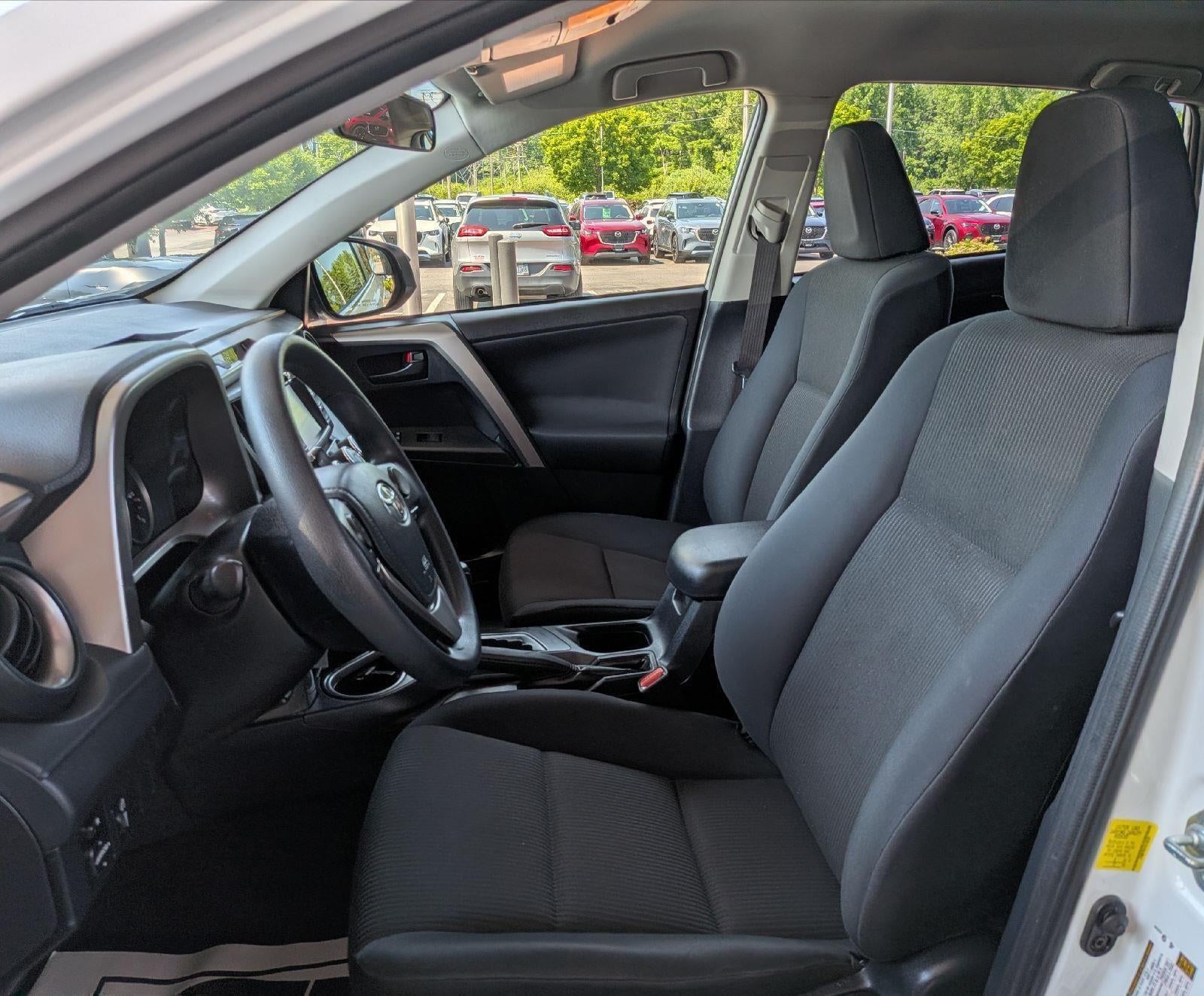 2016 Toyota RAV4 LE