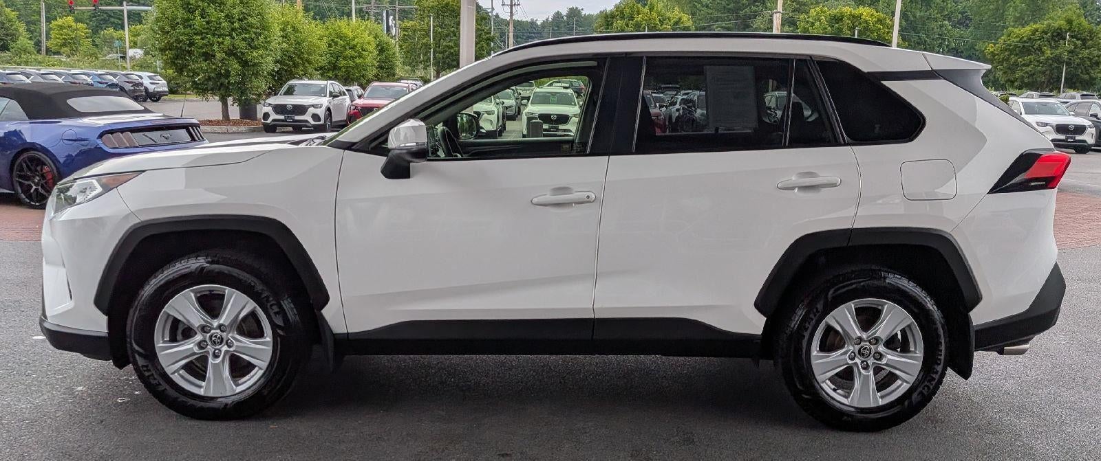 2020 Toyota RAV4 XLE