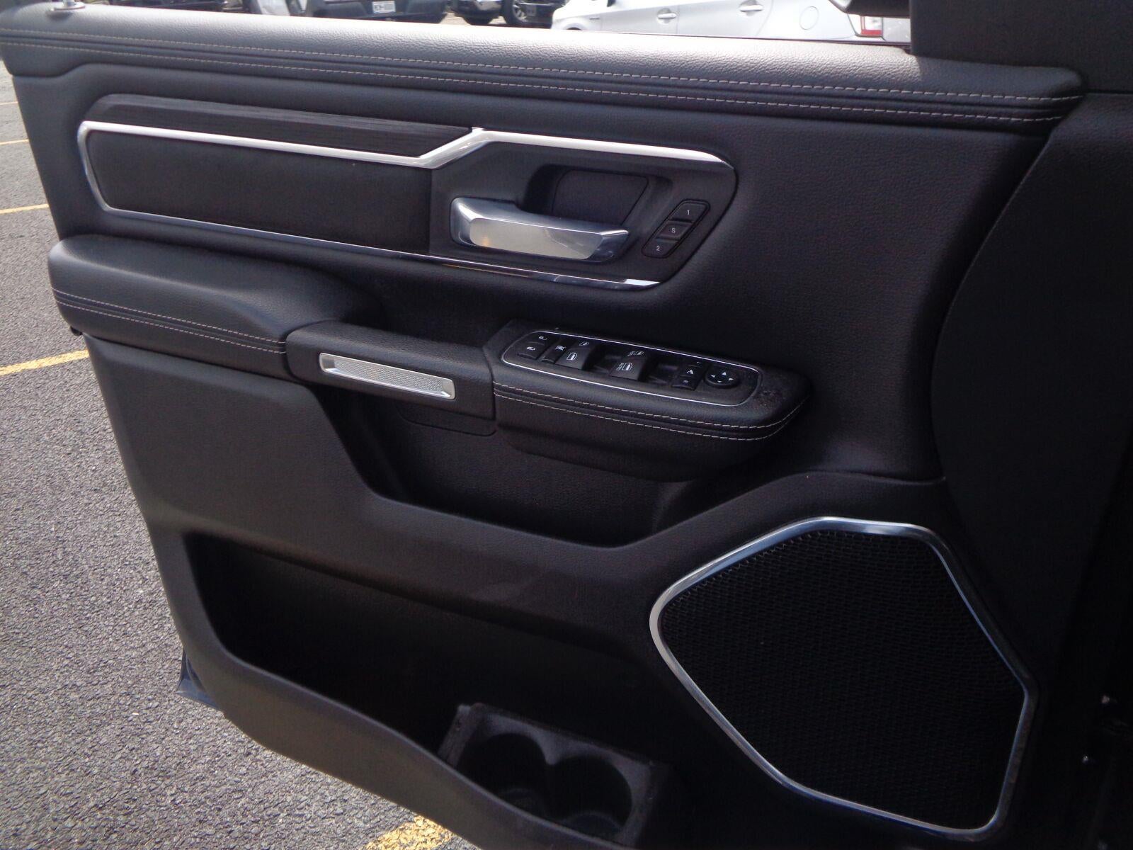 2024 RAM 1500 Laramie Crew Cab 4x4 5'7" Box