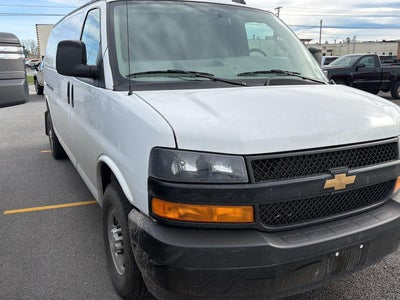 2025 Chevrolet Express Cargo WT