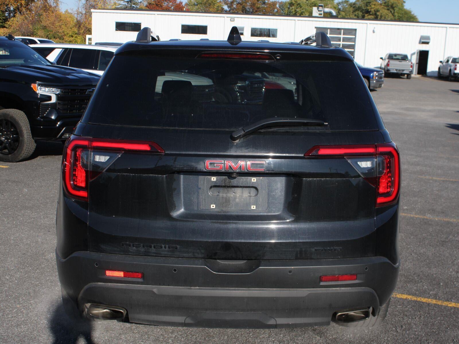 2021 GMC Acadia SLT