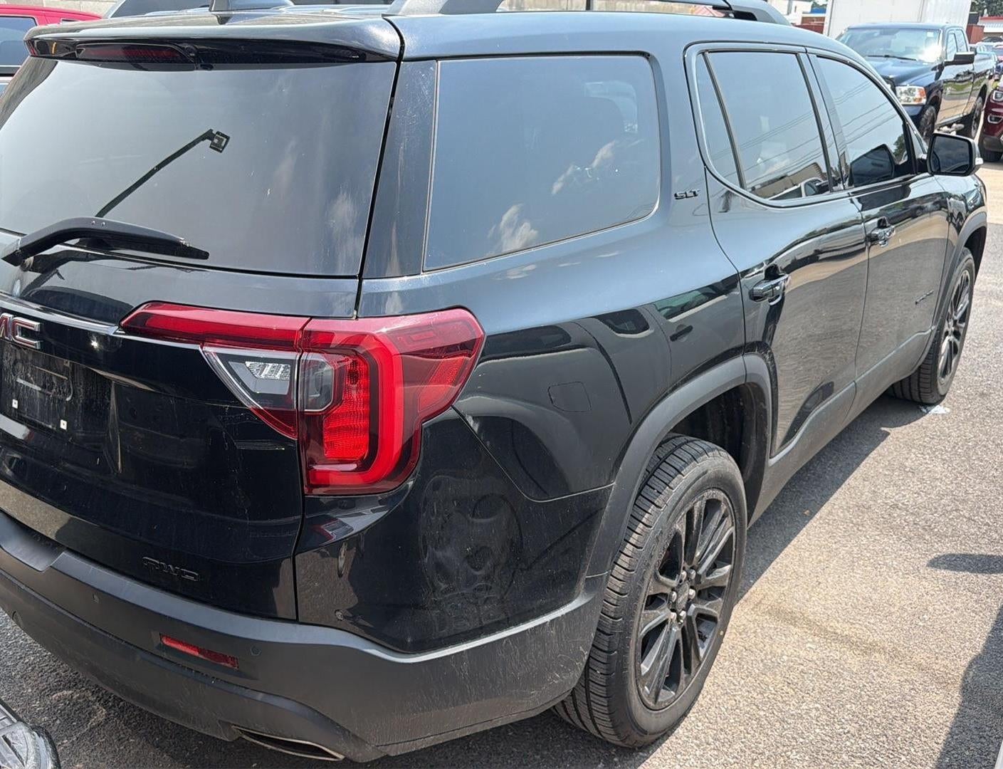 2021 GMC Acadia SLT