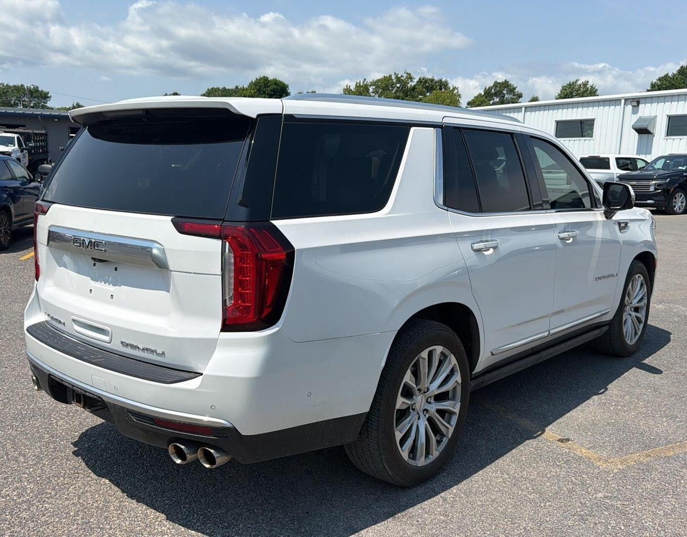 2023 GMC Yukon Denali