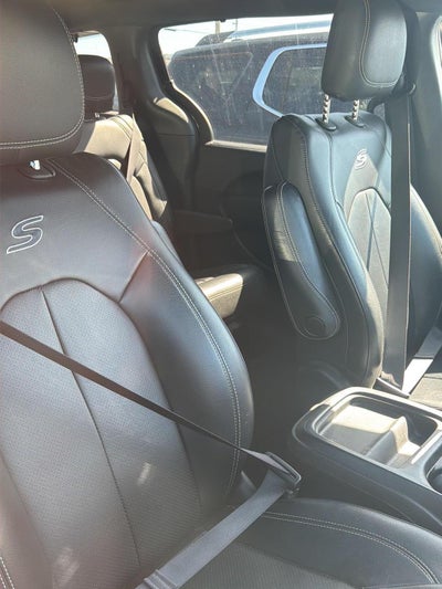 2020 Chrysler Pacifica Touring L