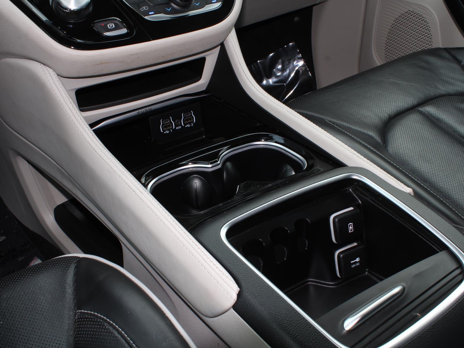 2023 Chrysler Pacifica Hybrid Limited