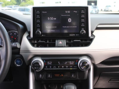 2020 Toyota RAV4 Hybrid XLE