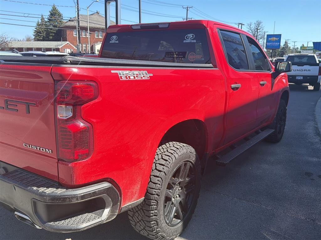 2022 Chevrolet Silverado 1500 Custom Trail Boss