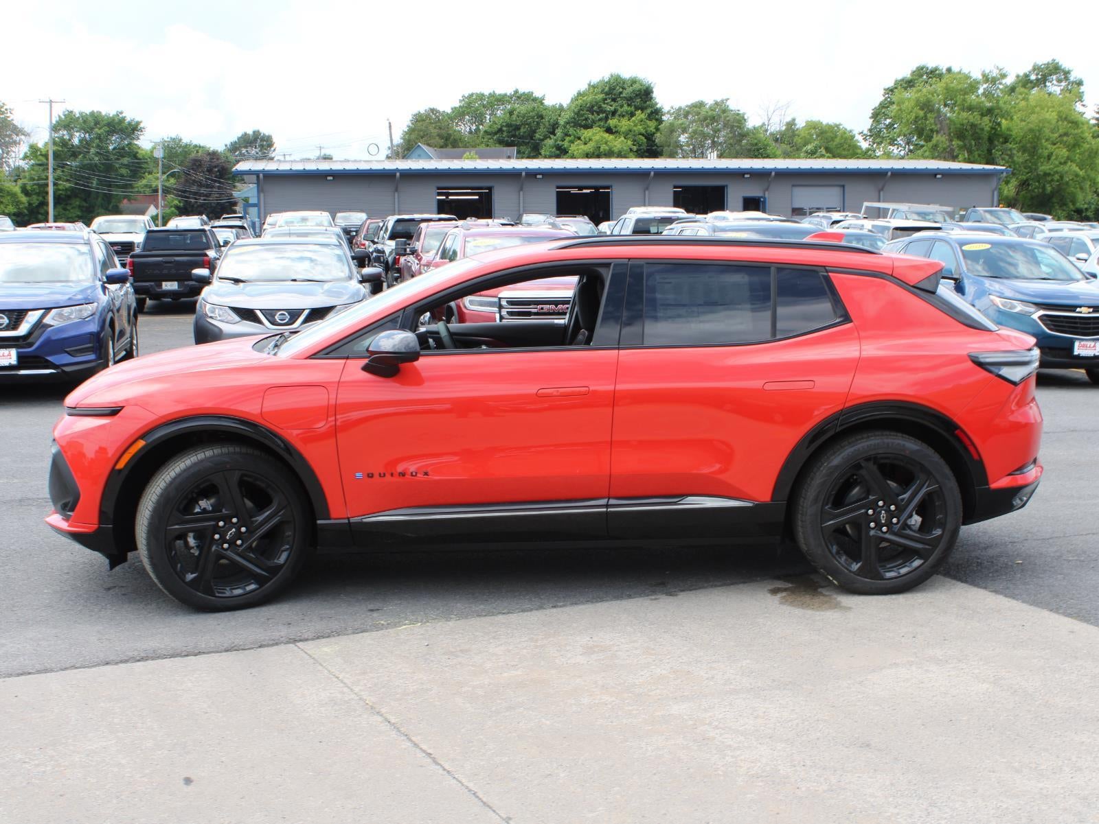 2025 Chevrolet Equinox EV RS