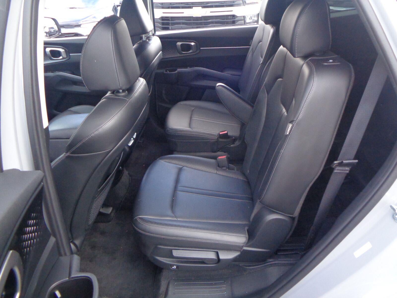 2024 Kia Sorento X-Line EX