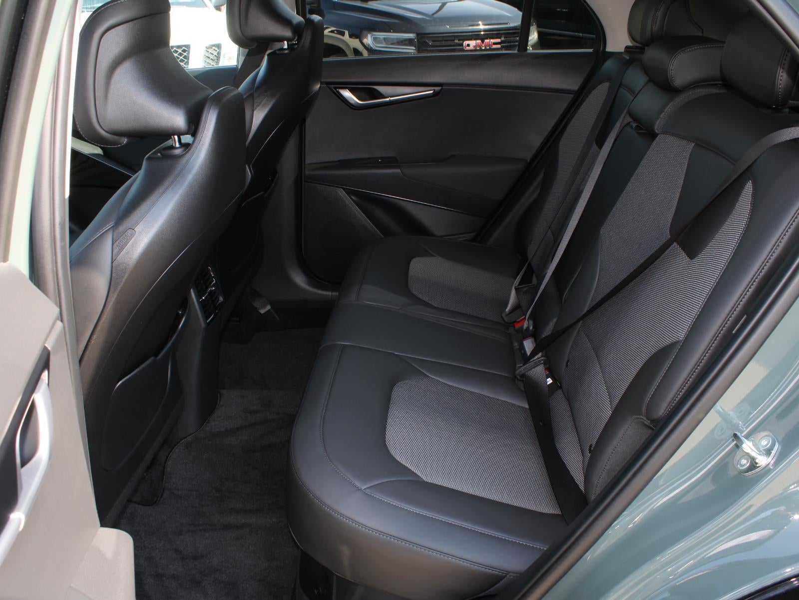 2025 Kia Niro EX Touring